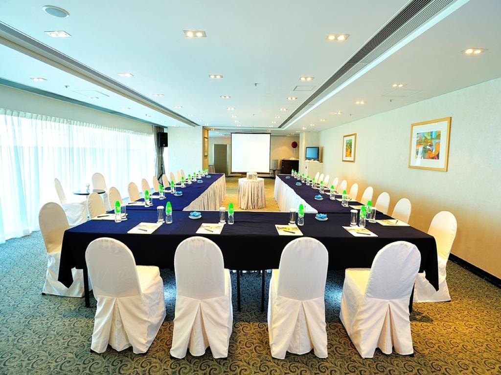 Hotel Harbour Plaza Metropolis Hongkong Zewnętrze zdjęcie